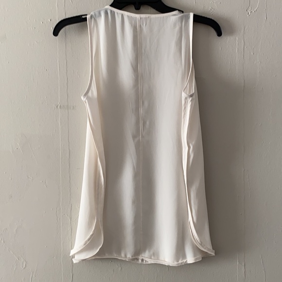 LOFT Petites, All-Season, Semi-Sheer, Dressy Sleeveless Blouse, Off-White XSP - Picture 4 of 9